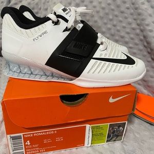 nike romaleos size 8